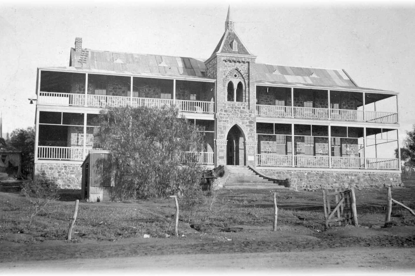 Northampton-Convent-in-its-heyday-2